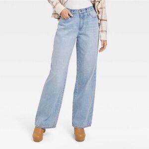 Universal Thread Women's Relaxed Wide Leg Jeans